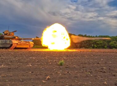 Ukrainian tanks Defense strategy victory plan