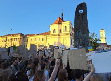 NABU SAPO demonstratsion anti-corruption movement