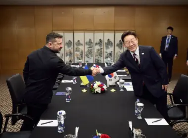 South Korean President Lee Jae-myung meets Ukrainian President Volodymyr Zelenskyy at the NATO summit in Ankara, 8 July 2026.