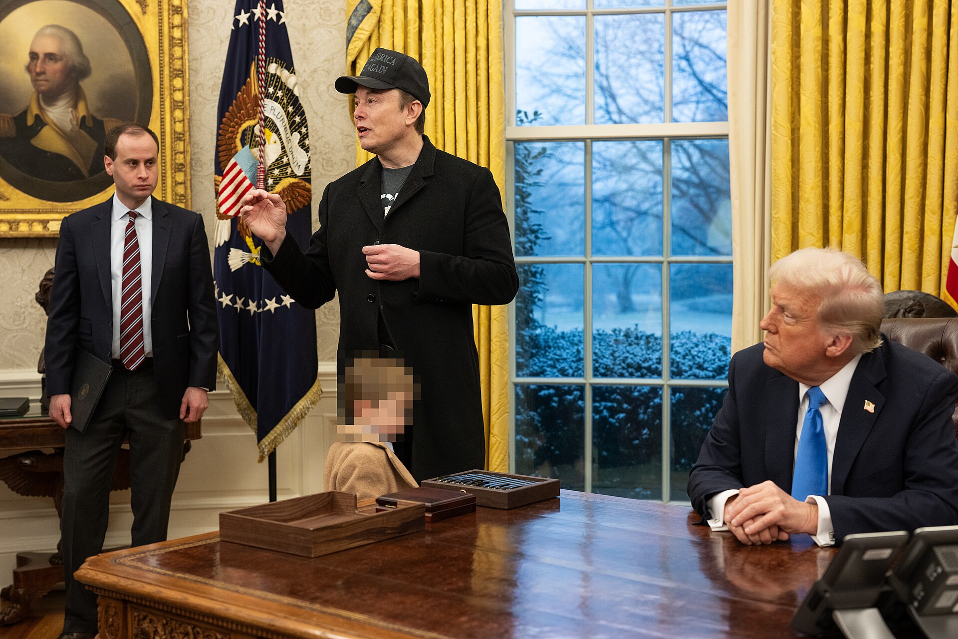 President_Donald_Trump_signs_executive_ord